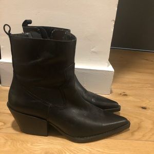Black Boots / Cowboy inspired - Zara